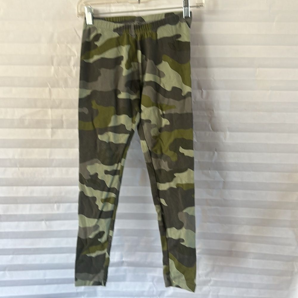 Cat & Jack Girls Green Camo Print Leggings Size XL Stretchy Activewear